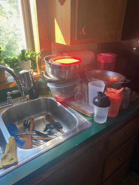 Dirty dishes in the sink
