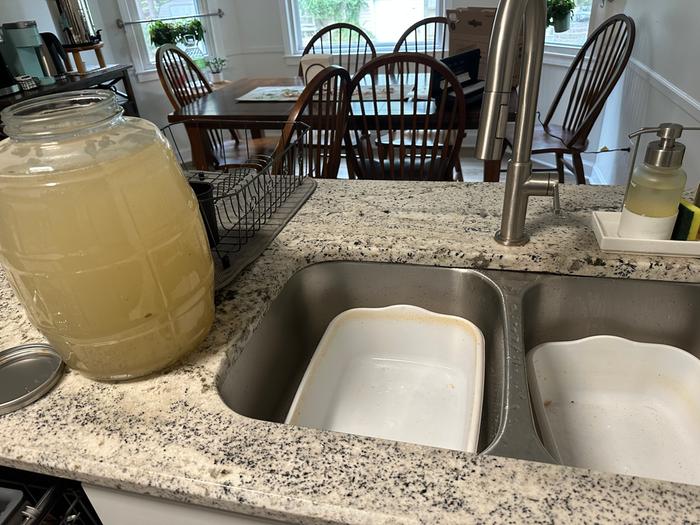 to be sure I used less than 3 gallons, I poured all the water into a 2.5 gallon glass container. Yay! I only used about 2.5 gallons. 