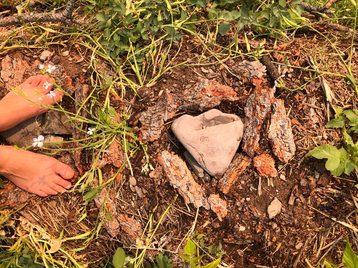 The shape of a ❤️ in one of Dez’s “hugel pits”